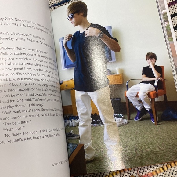 Official Justin Bieber Book, First  Step To Forever: my Story - Picture 7 of 8